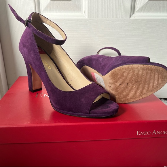 Purple heels - Picture 2 of 2